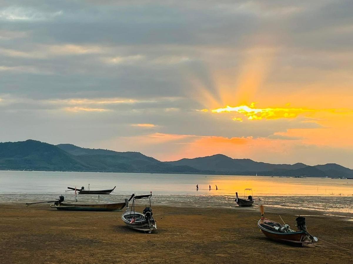 Rimlay Bay View Villa Koh Yao Yai Eksteriør billede